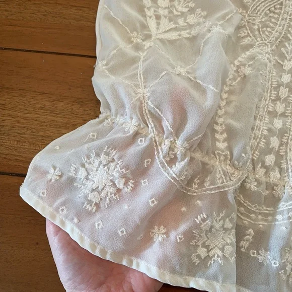 H&M sheer top - Picture 2 of 6